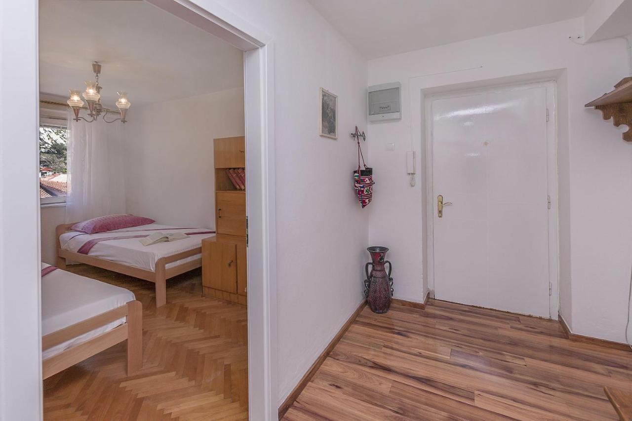 Apartment Nansy Omis Ngoại thất bức ảnh